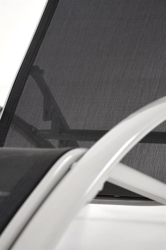 EMBOLO komplektas, 2 saulės gultai + stalas — изображение 10