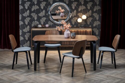 PEDRO stalas riešutmedžio / juodos spalvos