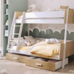 Dviaukštė lova su stalčiais MORITZ 3 asmenims 90x200 cm