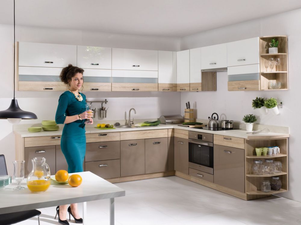 Premio kampinis virtuvės komplektas 300–240 cm be stalviršio