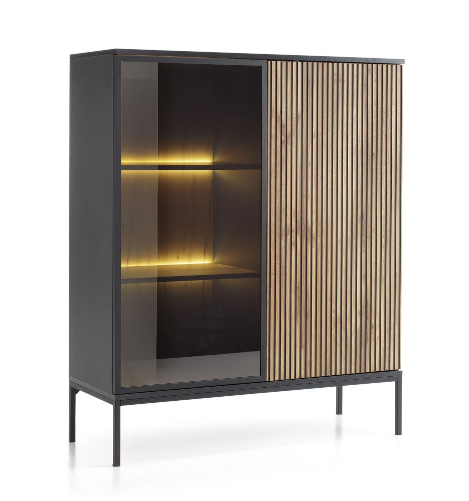 Žema, puošni lofto stiliaus vitrina su apšvietimu Sento WT104