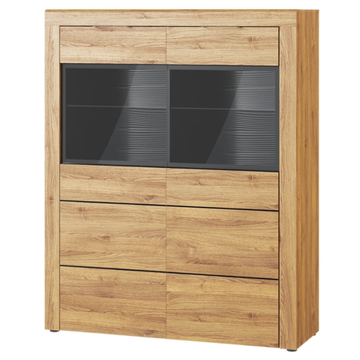 „Kama Type 15 Szynaka“ baldų vitrina