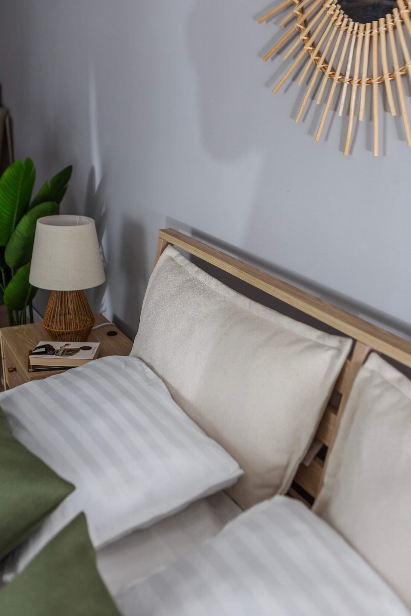 Minkštas lovos galvūgalis COZY CZ-06 lovai 160x200 | 78x42 | Smėlio spalvos - Paveikslėlis 4