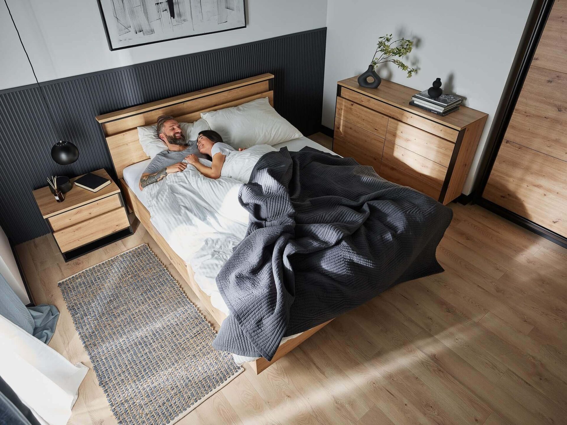 QUANT QS-05 keturių durų spinta, ąžuolo imitacija / juoda - Paveikslėlis 7