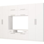 Moderni sieninė spintelė su didelėmis spintomis, lentynomis, televizoriumi ir stalčiais, 350 × 227 cm, Biel – SCANDI