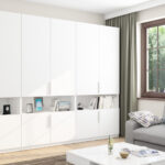 Spinta 330/230 - drabužių kabykla, vidinės lentynos, erdvūs vidiniai stalčiai, nišos su lentynomis