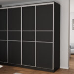 Spinta 4D/276 - pakabinimo bėgeliai, ištraukiamos lentynos, stalčiai, daug lentynų