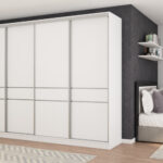 5D/360 spinta – pakabinimo bėgeliai, ištraukiamos lentynos, vieta lyginimo lentai, stalčiai